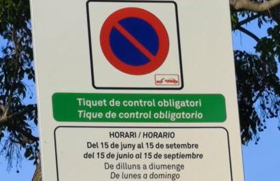 Piso delante de la playa La Pineda con 2 habitaciones - Photo 31