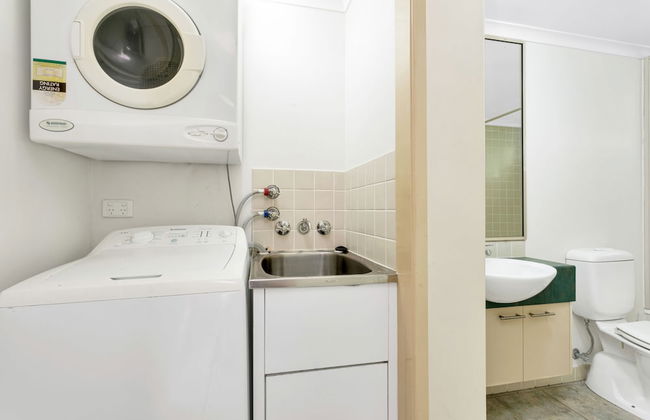 Beachfront Bliss 3-bedroom Apartment with Sea View 4 - Foto 10