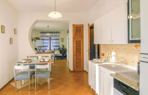 Awesome Home In Montignoso -Ms- - Foto 12