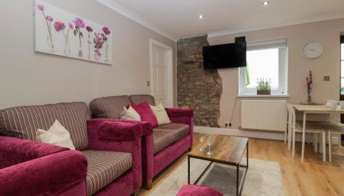 Myrtle Cottage - Photo 2