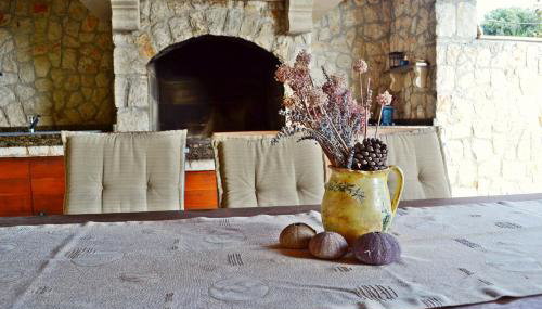 Yellow Villa - Photo 5