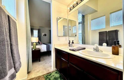 King Bed Retreat, Pet-Friendly, Rancho Cordova - Foto 9