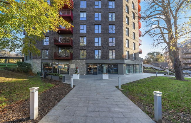 Lovely Flat With Free Parking & Wheelchair Access - Photo 22