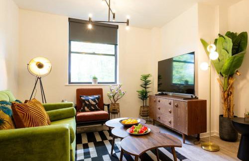 #57 Central Taunton 2BR APT - Sleeps 6 - 5 mins to Taunton Player Ready 2 - "Perfect For Contractors and Families - Free Parking" - Foto 1