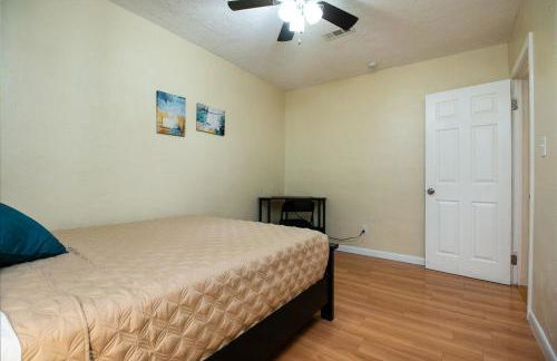 Farmhouse and Charming Place - Photo 46