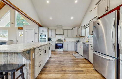 Stunning Lakeview Home Game Room Dock Hot Tub - Foto 8