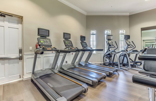 Condo w/ Prime View of Lake, Pool & Fireworks! - Foto 61