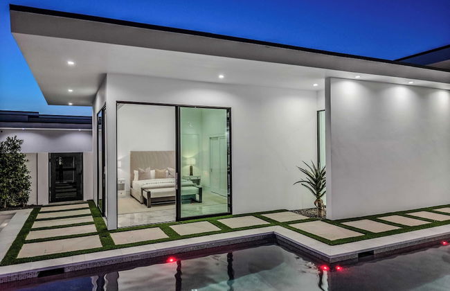 Sleeps 17 Pool & Pickleball Sun-kissed Desert Escape Bravo Villa #1 by Avantstay - Foto 33