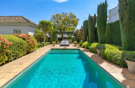 VACATION MARBELLA I Guadalmina Golf Front Villa, Private Pool, Close to the Beach - Photo 37