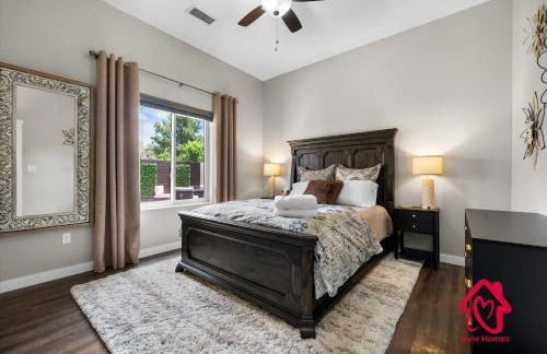 Fireside Oasis Retreat - An Irvie Home - Foto 9