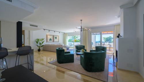 Luxurious 3-Bedroom Penthouse in Los Monteros Marbella - Foto 5