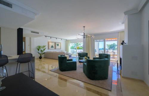 Luxurious 3-Bedroom Penthouse in Los Monteros Marbella - Foto 5