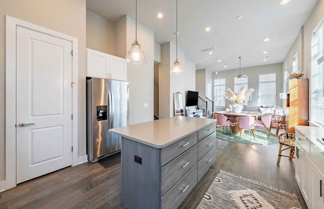 Modern Home, Private Balcony, Near Rainey & Lady Bird Lake Haus of Z - Foto 10