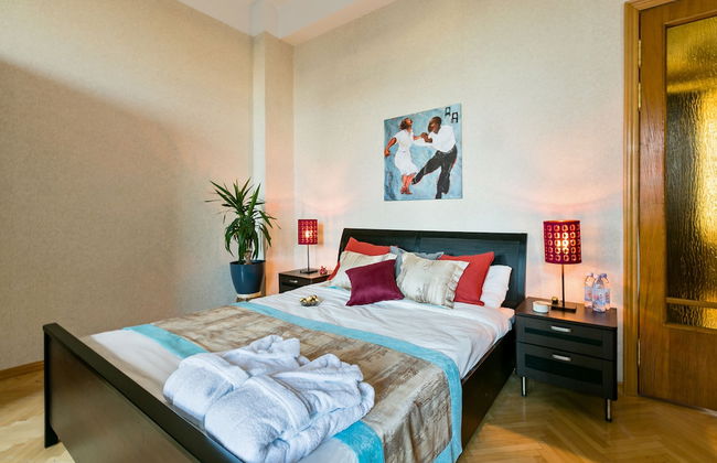 GM Apartment Serafimovicha 2-415 - Photo 21