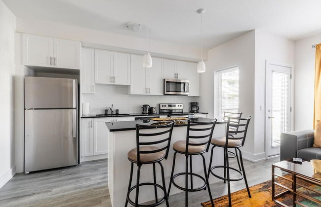 4BR 3BA Townhouse on Lake Ontario Free Parking Gym - Foto 31