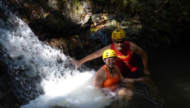 Bagno nelle piscine naturali