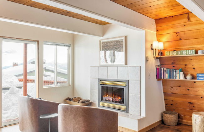 Chickaree & Chickadee Buyout by Avantstay 2 Sister Cabins - Photo 4