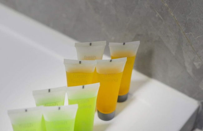 Metro Imielin 9th Floor Apartment - Photo 15