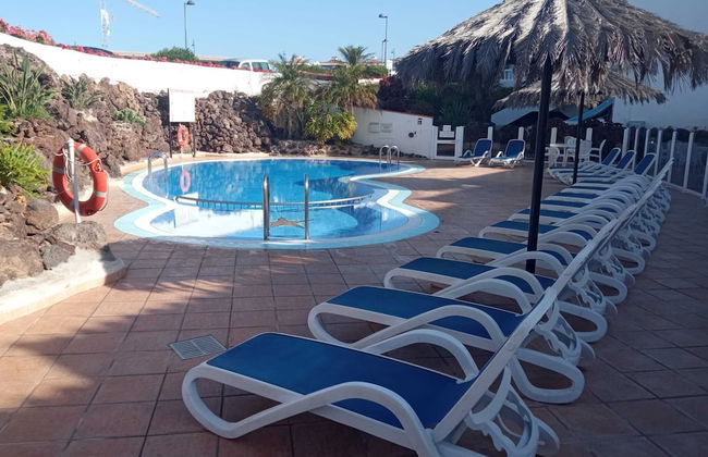 Front Line Seafront Apartment With all day Sun! - Foto 5