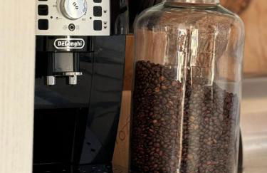 Artsy Italian lake retreat with stunning views! - Foto 26