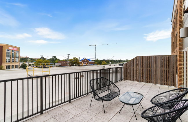 Huntington Apartments near Huntington Metro - We Host - Photo 65