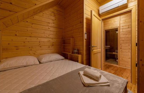 Awesome Home In Licko Cerje With Wifi - Photo 29