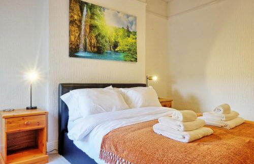 Cosy 2 Bedroom Flat Near Westcliff On Sea Beach & Hamlet Court Road - Foto 42