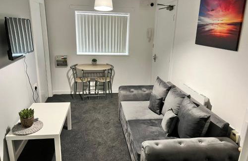 Bradford Service accommodation - Photo 5