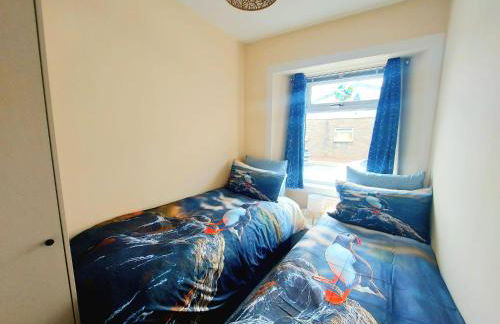 The Puffins - Largs 2-Bedroom Ground Flat - Foto 3