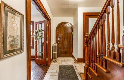 Glamorous Green Beauty in the Heart of University District 15min to Downtown - Foto 6