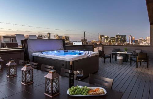 Urban Row - Rooftop Hottub - Heart of Gulch - Foto 1