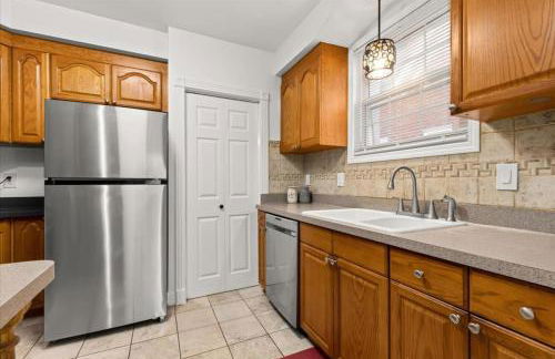 4 Bedroom 2 Bath Middle of it all Sleeps 8 - Foto 17