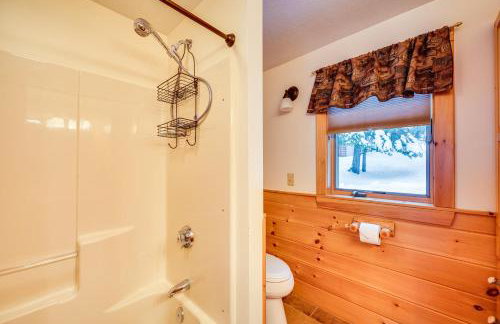 Pittsburg Lake House with Magalloway Mountain Views! - Foto 20