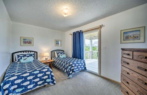 Avon Home on the Channel with Hot Tub and Deck! - Foto 20