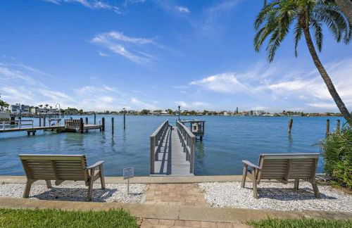 Malyn 108, Updated Waterfront condo, private patio - Foto 22