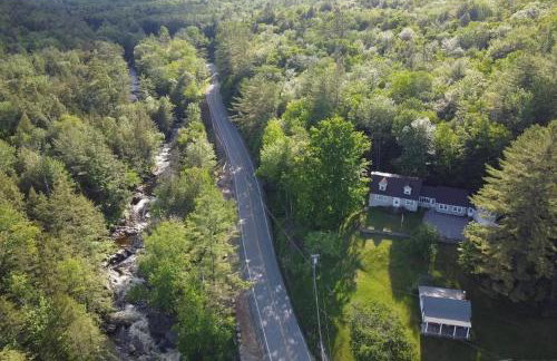 Pet-friendly Rustic Mtn Home PLUS Apt - Foto 17