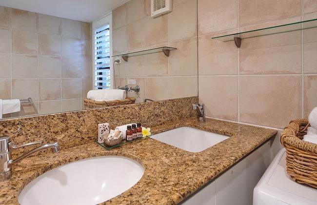 Julians Apartments - Photo 51