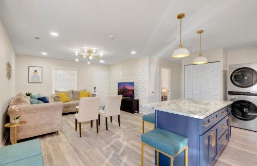 Chic home with king bed in Raleigh - Foto 6