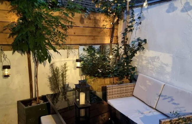 Spacious & Renovated 1-bed Garden Flat in London - Photo 37