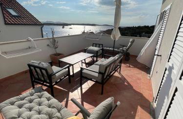 House Erin Tara Sigrid, Hvar - Photo 1