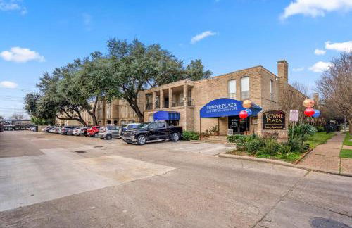 Towne Plaza Apartments #114 in the Galleria Area - Foto 5