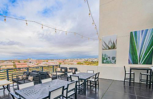 Near Mayo Clinic & Desert Ridge , Stay with Pool & Gym- S309 - Foto 66