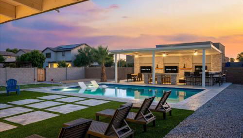 Backyard Oasis Heated Pool Game Room Gazebo - Foto 2