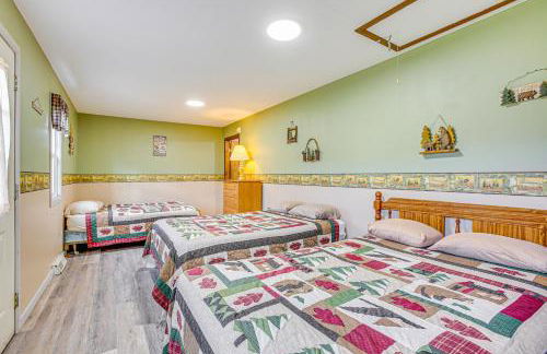 Michigan Manistee River Cabin about 1 Mi to Downtown - Foto 18