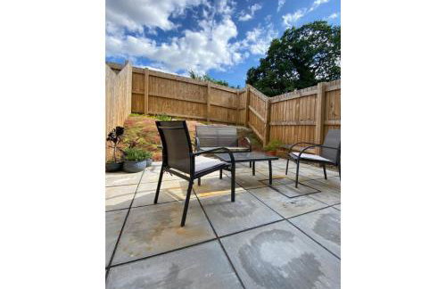 Rainbow View - Modern, central 1-bed flat, free on-site parking - Foto 12