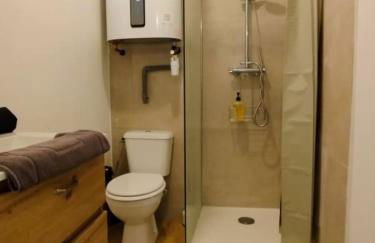 Appart 2 Chambres, Proche Gare, Wifi, Jardin, Parking - Foto 12