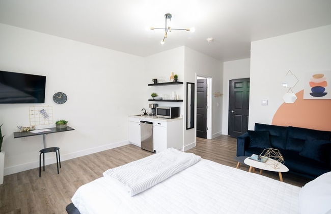 Conestoga Quarters - Photo 9