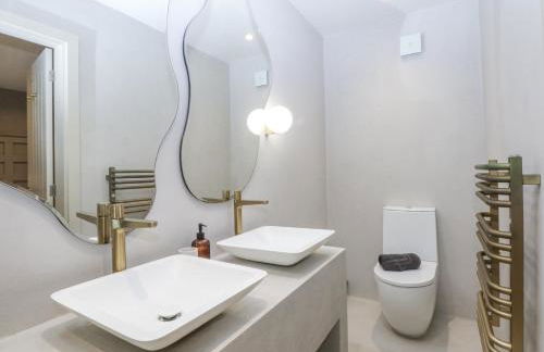 Bell House - Photo 27