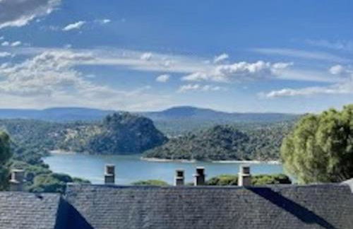 Alojamiento Entero Excelentes Vistas al Pantano - Foto 8