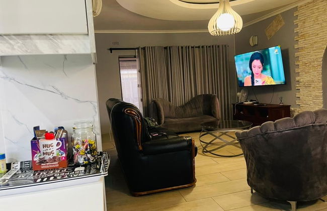 Lovely 3 bed in Selborne Park With Pool - 2234 - Foto 8